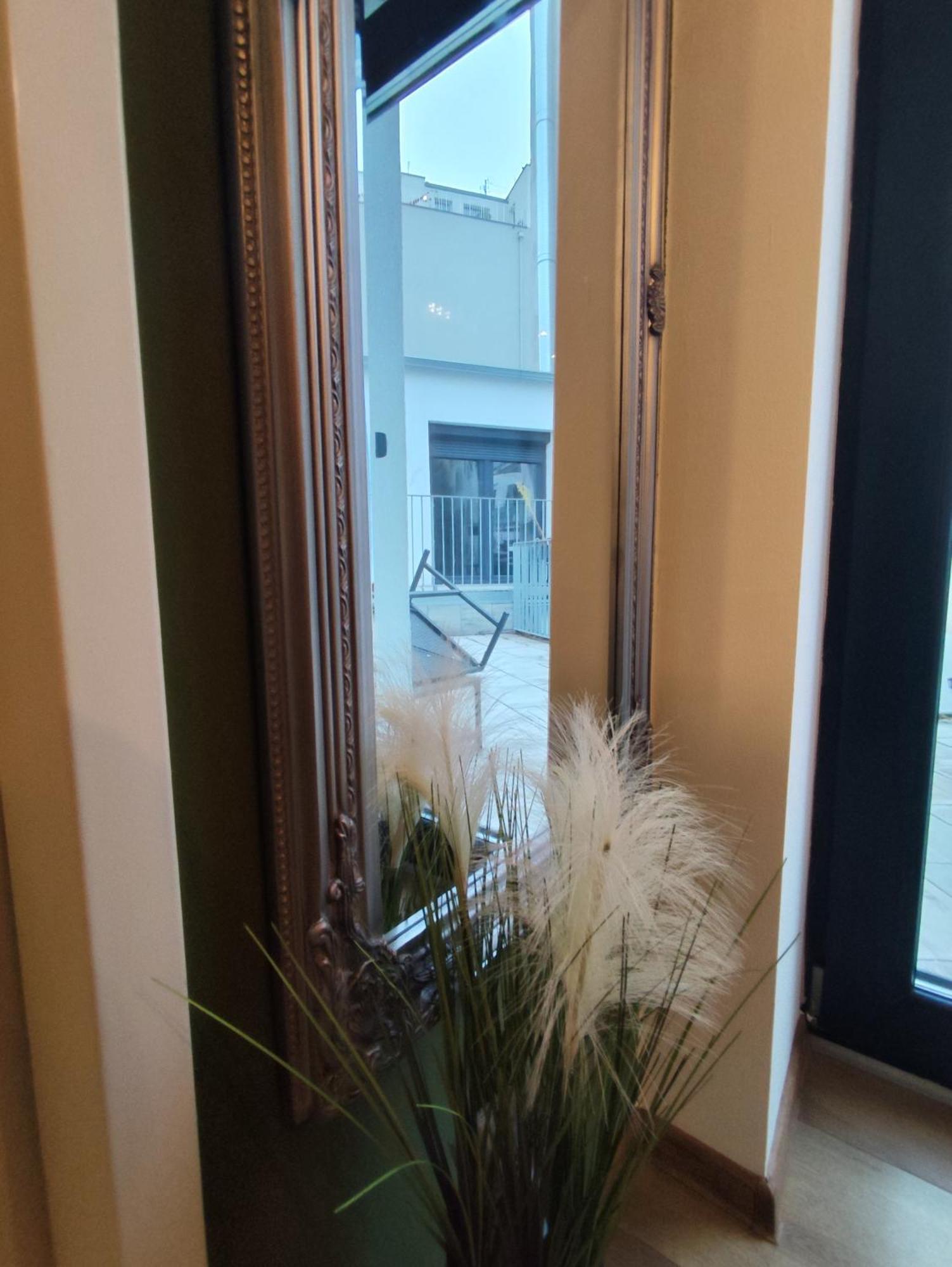 Cozy Apartments In Central Location With Free Parking Виена Екстериор снимка