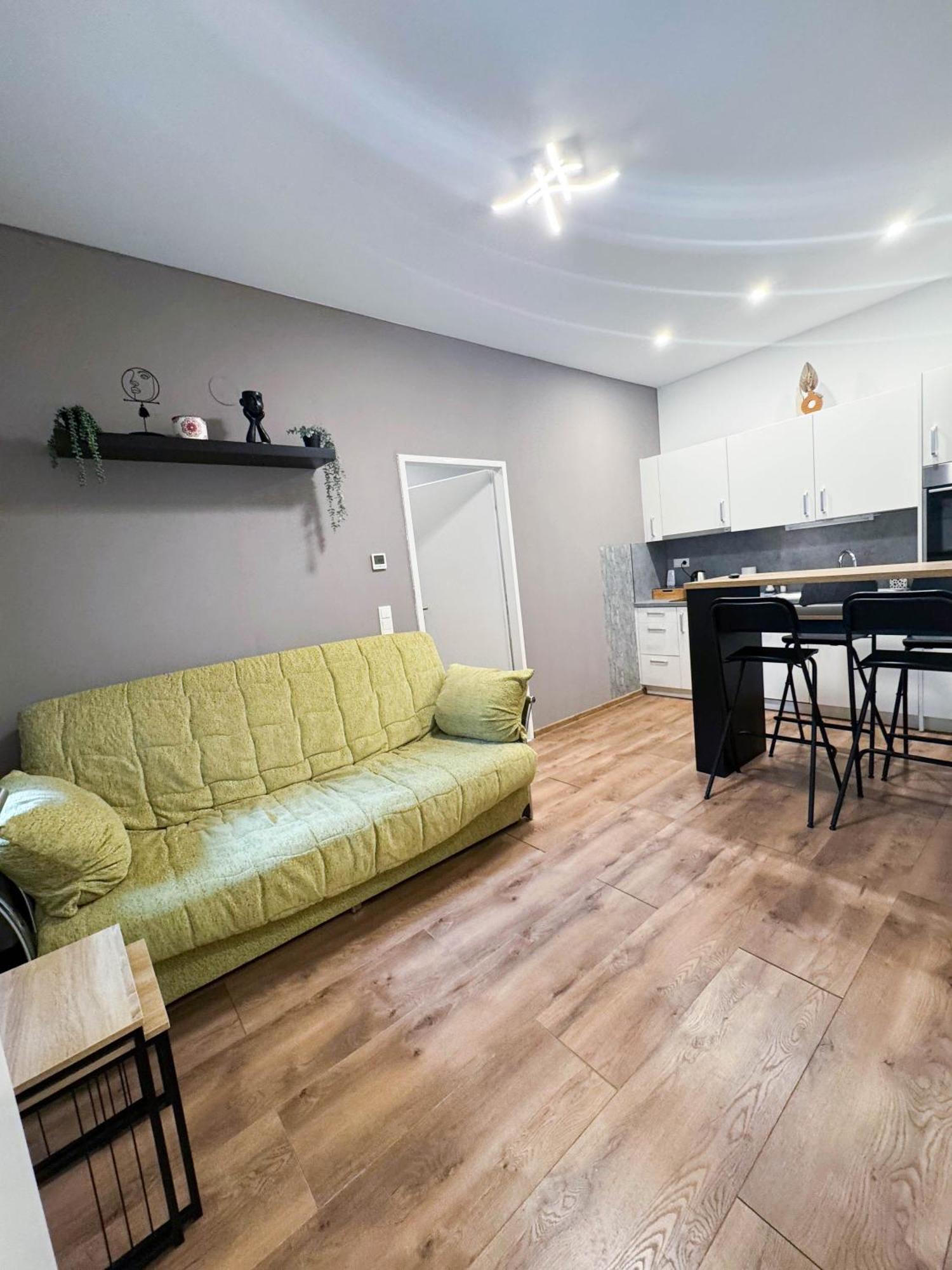 Cozy Apartments In Central Location With Free Parking Виена Екстериор снимка