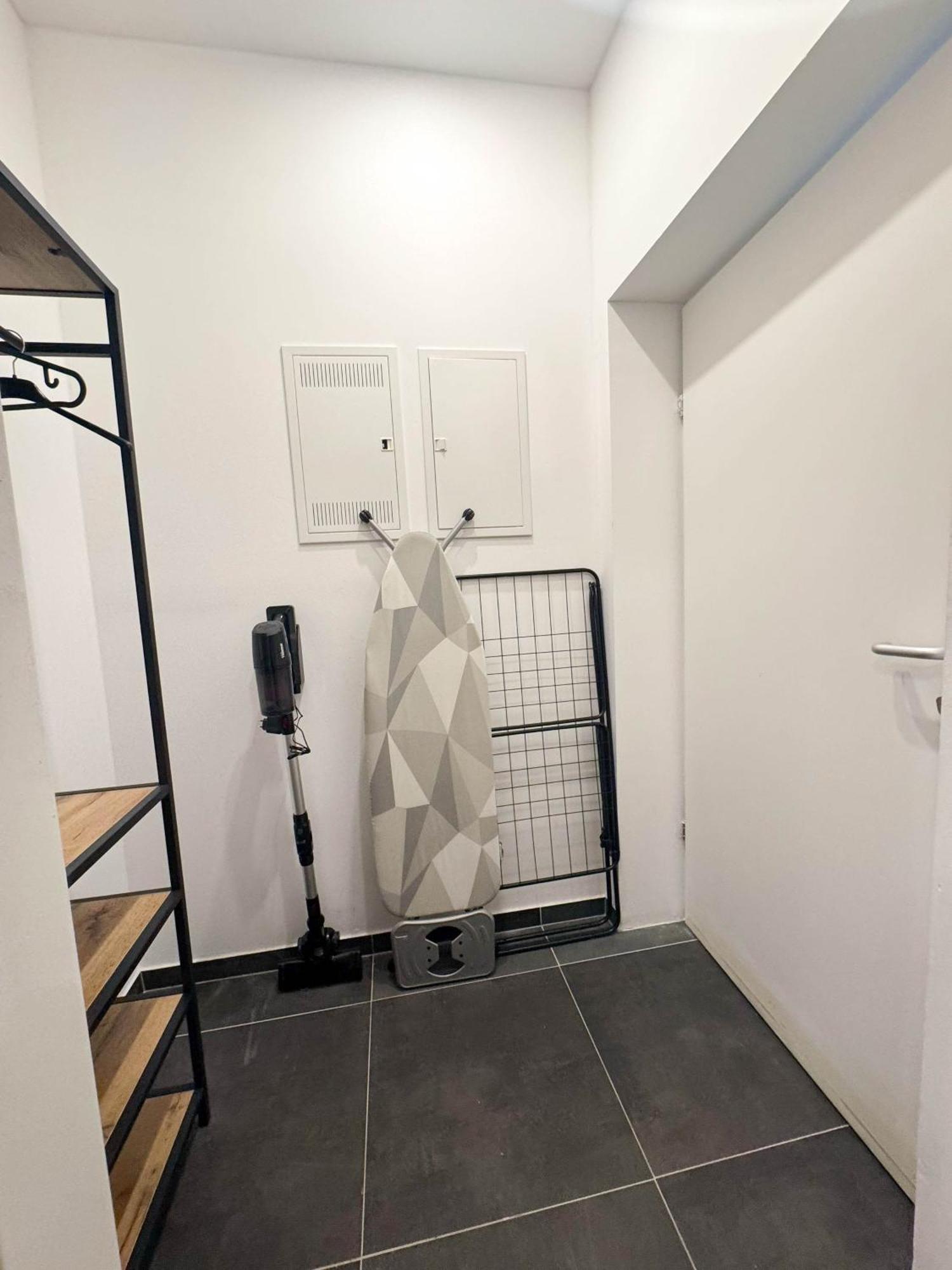Cozy Apartments In Central Location With Free Parking Виена Екстериор снимка